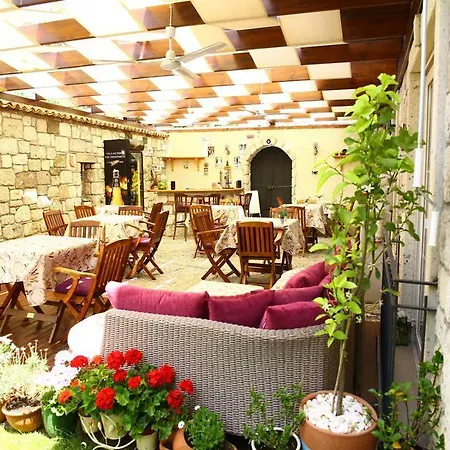 Δωμάτια σε οικογενειακή κατοικία La Mia Casa